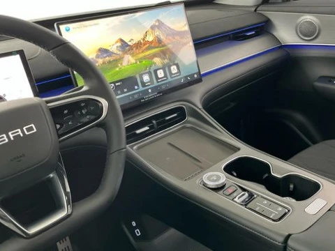 EBRO S800 1.6 TGDI Luxury 7 DCT