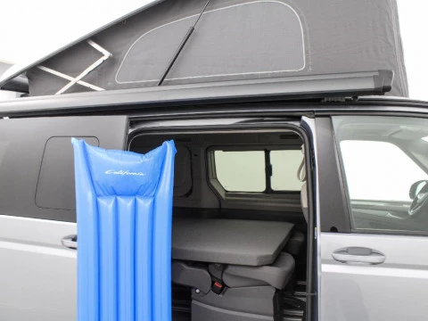 Volkswagen California 1.5 EHYBRID PHEV DSG BEACH TOUR 4WD 245 5P