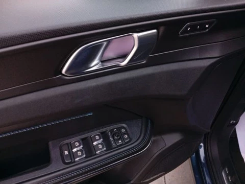 Lynk & Co 01 1.5 PHEV 3.3kW