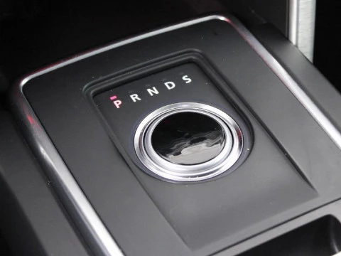 Land Rover Discovery Sport 2.2 SD4 190PS AUTO 4WD HSE LUX 190 5P