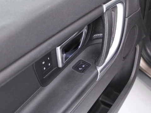 Land Rover Discovery Sport 2.2 SD4 190PS AUTO 4WD HSE LUX 190 5P