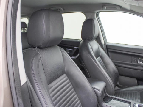 Land Rover Discovery Sport 2.2 SD4 190PS AUTO 4WD HSE LUX 190 5P