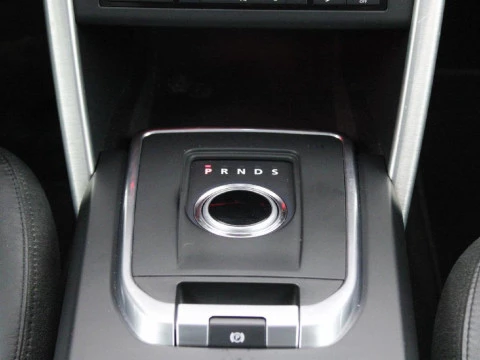 Land Rover Discovery Sport 2.2 SD4 190PS AUTO 4WD HSE LUX 190 5P