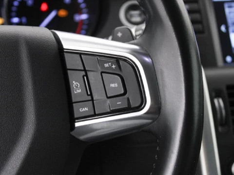 Land Rover Discovery Sport 2.2 SD4 190PS AUTO 4WD HSE LUX 190 5P