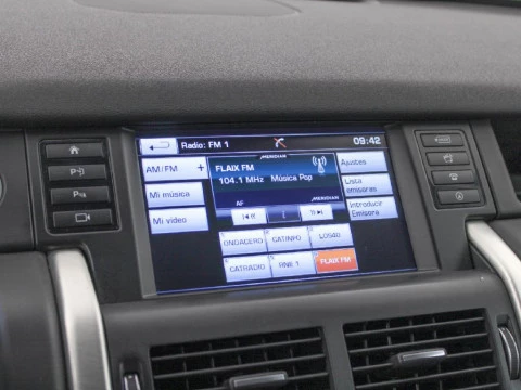 Land Rover Discovery Sport 2.2 SD4 190PS AUTO 4WD HSE LUX 190 5P