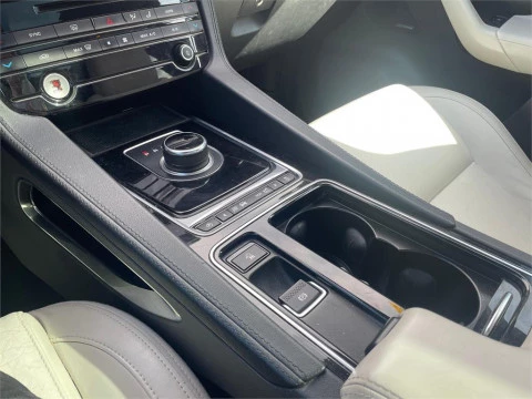 Jaguar F-Pace 3.0L TDV6 AWD Automático S