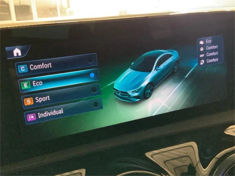 Mercedes-Benz CLA 200