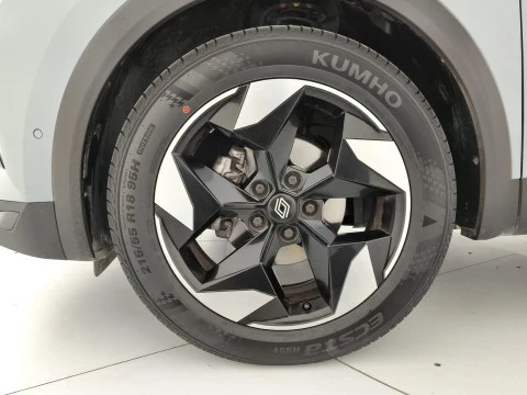 Renault Captur techno Eco-G 100cv (74 kW)