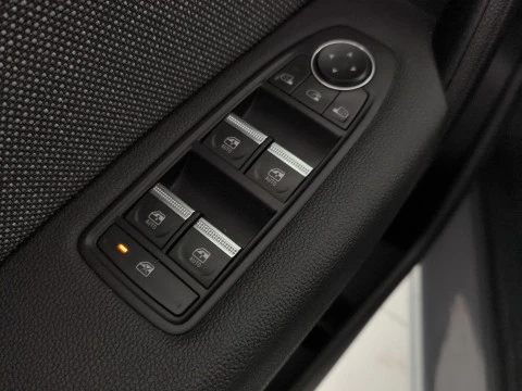 Renault Captur techno Eco-G 100cv (74 kW)