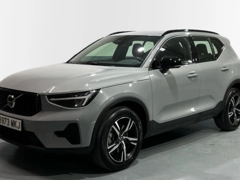 Volvo XC40 2.0 B3 PLUS DARK AUTO 163 5P