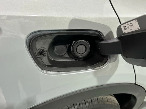 Volvo XC40 2.0 B3 PLUS DARK AUTO 163 5P