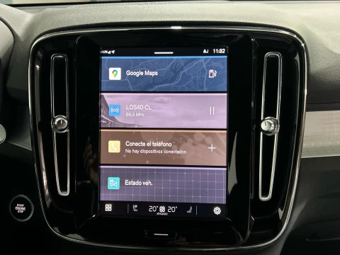 Volvo XC40 2.0 B3 PLUS DARK AUTO 163 5P