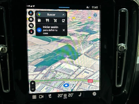 Volvo XC40 2.0 B3 PLUS DARK AUTO 163 5P