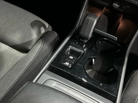 Volvo XC40 2.0 B3 PLUS DARK AUTO 163 5P