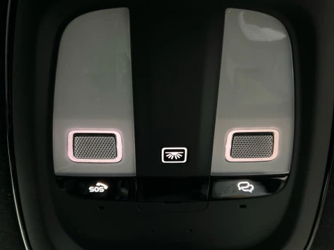 Volvo XC40 2.0 B3 PLUS DARK AUTO 163 5P