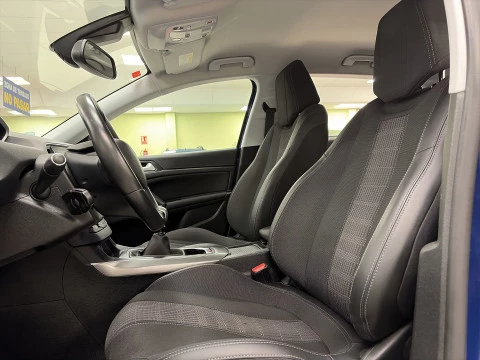 Peugeot 308 PureTech 110 SANDS Allure 81 kW (110 CV)