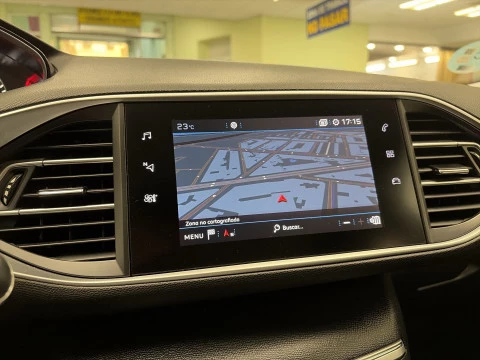Peugeot 308 PureTech 110 SANDS Allure 81 kW (110 CV)