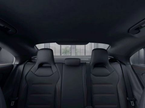 Mercedes-Benz CLA 180 AMG Line (EURO 6d)