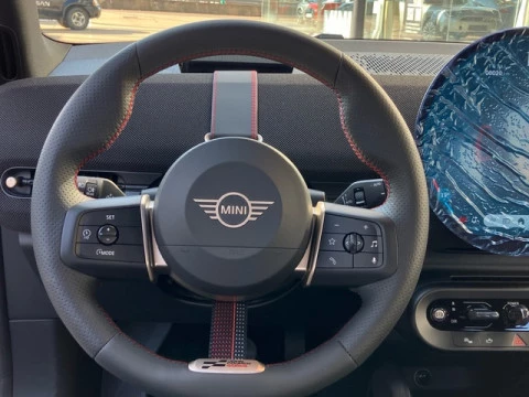 MINI Aceman SE 160 kW (218 CV)