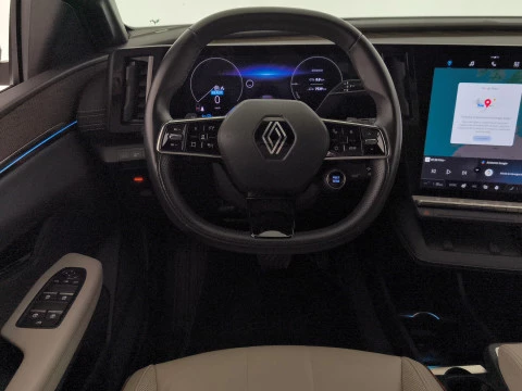 Renault Megane E-Tech BEV 60KWH 160KW ICONIC CONFORT 5P