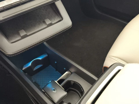 Renault Megane E-Tech BEV 60KWH 160KW ICONIC CONFORT 5P