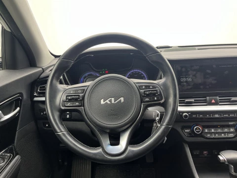 Kia Niro 1.6 GDi PHEV 104kW (141CV) Concept