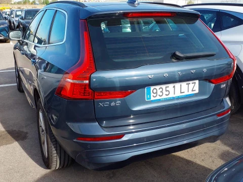 Volvo XC60 2.0 B4 D Momentum Pro Auto