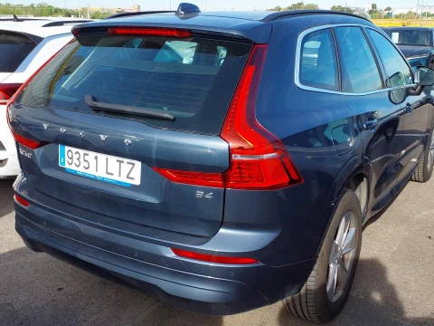Volvo XC60 2.0 B4 D Momentum Pro Auto