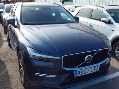 Volvo XC60 2.0 B4 D Momentum Pro Auto