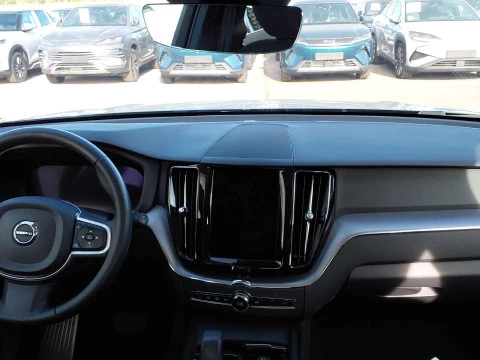 Volvo XC60 2.0 B4 D Momentum Pro Auto