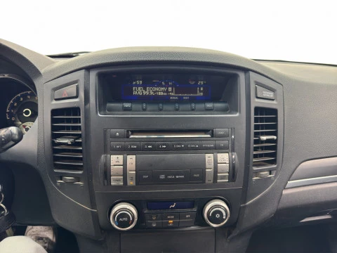 Mitsubishi Montero 3.2 DI-D Intense