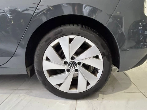 Volkswagen Golf Life 1.5 TSI 85kW (115CV)