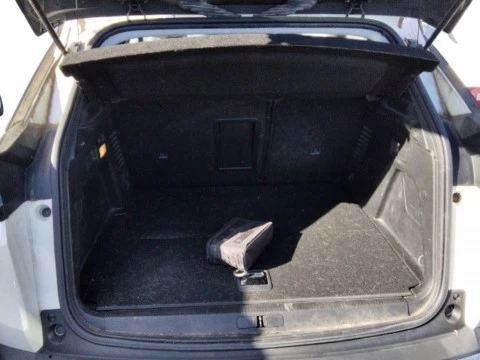 Peugeot 3008 Hybrid 225 e-EAT8 Allure