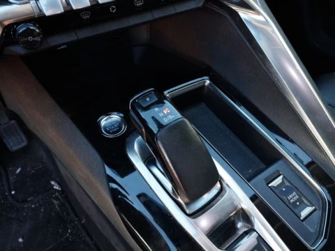 Peugeot 3008 Hybrid 225 e-EAT8 Allure