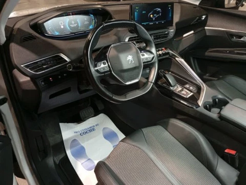 Peugeot 3008 Hybrid 225 e-EAT8 Allure