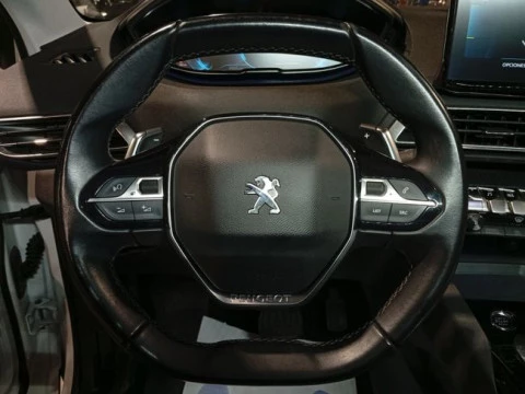 Peugeot 3008 Hybrid 225 e-EAT8 Allure