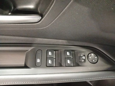 Peugeot 3008 Hybrid 225 e-EAT8 Allure