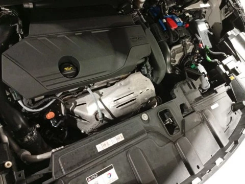 Peugeot 3008 Hybrid 225 e-EAT8 Allure
