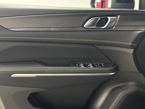 Lynk & Co 01 1.5 PHEV CORE 5P
