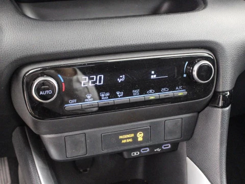 Toyota Yaris YA Yaris - MY25