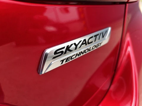 Mazda3 2.0 SKYACTIV-G 120 STYLE+CONFORT+ NAVI 5P