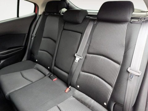Mazda3 2.0 SKYACTIV-G 120 STYLE+CONFORT+ NAVI 5P
