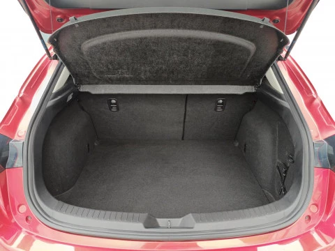 Mazda3 2.0 SKYACTIV-G 120 STYLE+CONFORT+ NAVI 5P