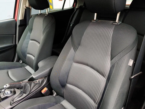 Mazda3 2.0 SKYACTIV-G 120 STYLE+CONFORT+ NAVI 5P