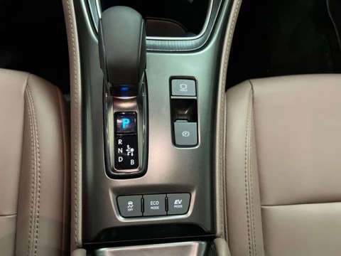 Lexus LBX 1.5 136cv HEV Elegant+