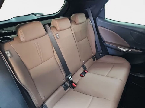 Lexus LBX 1.5 136cv HEV Elegant+