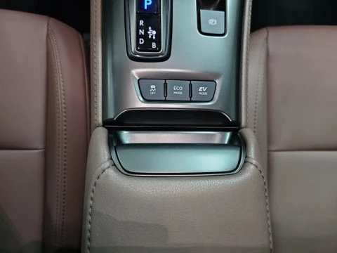 Lexus LBX 1.5 136cv HEV Elegant+