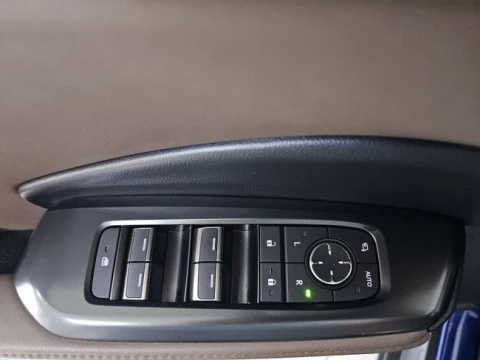 Lexus LBX 1.5 136cv HEV Elegant+