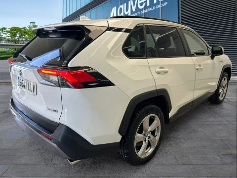 Toyota Rav4 2.5l 220H Advance