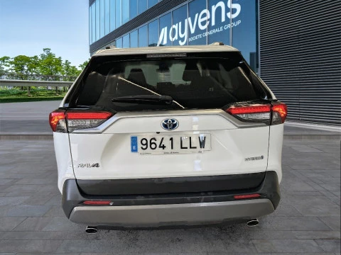 Toyota Rav4 2.5l 220H Advance